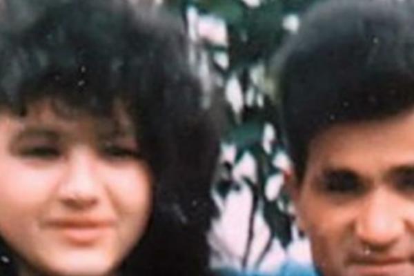 DANAS JE JEDNA OD NAJLEPŠIH PEVAČICA NA ESTRADI! Na staroj fotografiji ne liči na SEBE! PROMENILA JE LIČNI OPIS