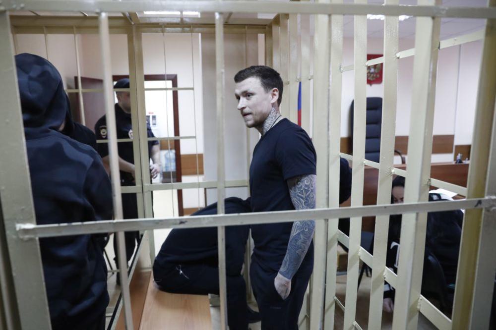 RUSKI FUDBALERI HULIGANI IZAŠLI IZ ZATVORA: Grof Božović želi odmah da dovede jednog, a Zenit se ne odriče drugog!