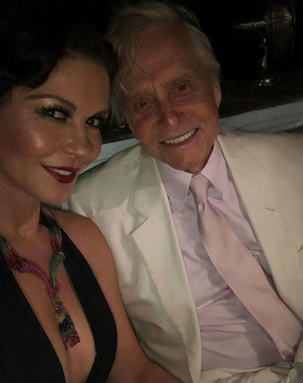 Ketrin Zita Džons, Majkl Daglas