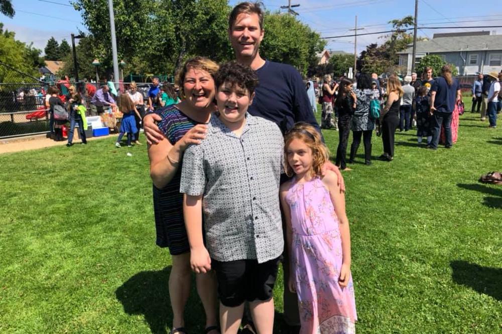 SIN IM JE POSTAO DEVOJČICA, A ĆERKA DEČAK! Priča ove porodice je potpuno LUDILO