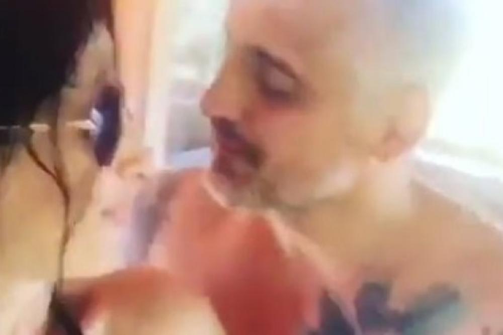 DOHVATIO JE SA SVIH STRANA! Čeda Jovanović STRASNO LJUBIO Jelenu! ONA JE NA SEBI IMALA SAMO BIKINI! (VIDEO)
