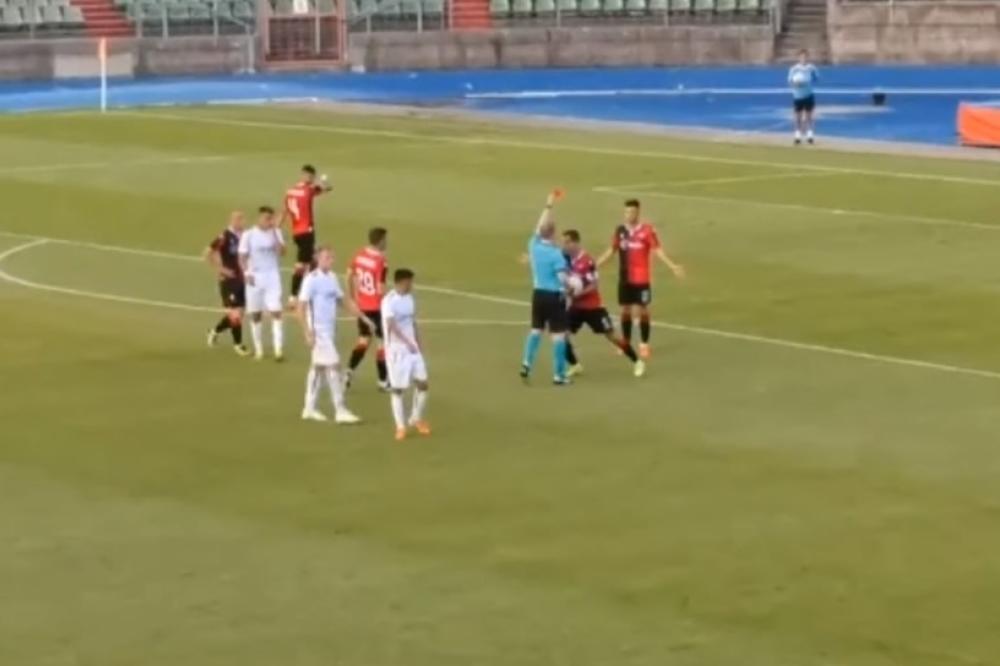 ALBANAC NAPRAVIO NEVIĐENI SKANDAL: Fudbaler Škendije udario sudiju glavom!