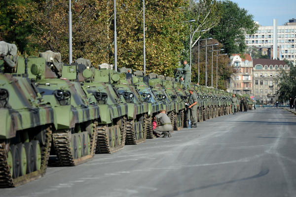 A DA LI ZNATE KO JE U STVARI NAJVIŠE OPREMIO VOJSKU SRBIJE? Mala pomoć: NIJE RUSIJA
