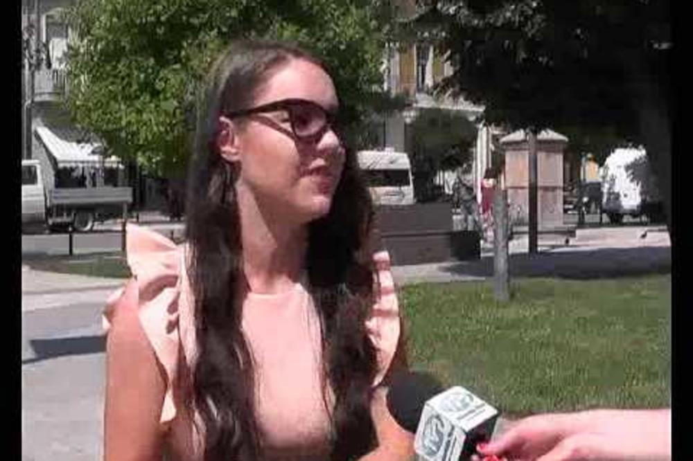 ONA DOLAZI IZ PIROTA, ALI JE ESTRADA SAMO NJENA! Bez nje niko ne bi znao DA SE OBUČE!