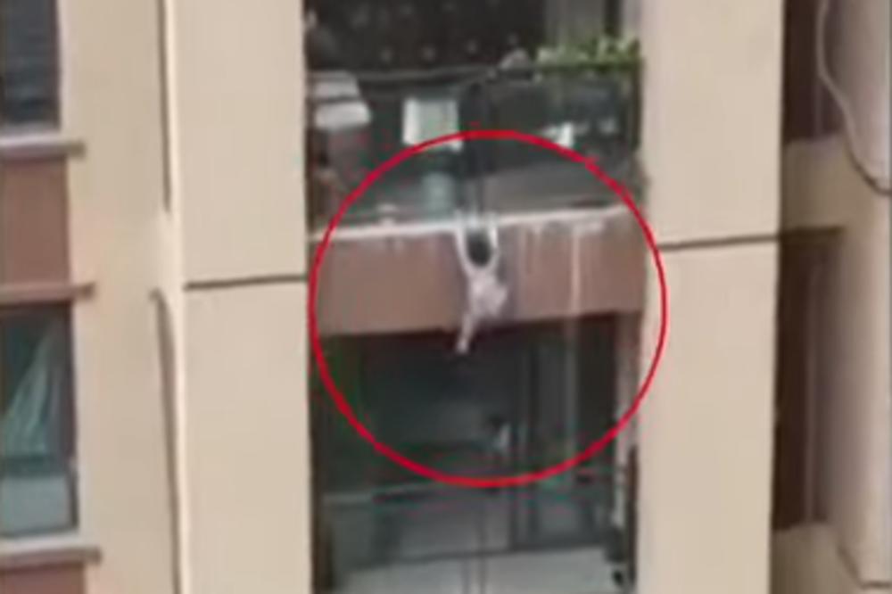 DETE (3) JE PADALO SA ŠESTOG SPRATA! Mališan bi sigurno stradao, da komšije nisu izvele NEVEROVATAN PODVIG (VIDEO)