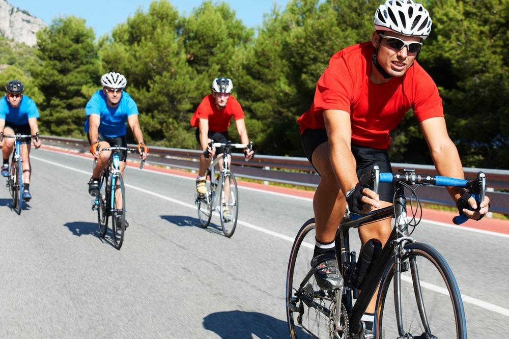BICIKLISTIČKA TRKA KROZ SRBIJU SUTRA NA ZLATIBORU: Učestvovaće preko 150 biciklista iz zemalja sveta!