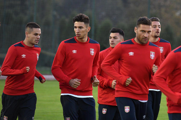 LACIO VEĆ PRONAŠAO ZAMENU ZA MILINKOVIĆ SAVIĆA? Reprezentativac Srbije u dresu rimskog kluba!