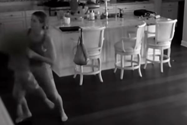 ČIM JE UŠLA U KUĆU, DADILJA JE SHVATILA DA NEŠTO NE VALJA! Zgrabila je DEČAKA, a onda je uradila nešto NEZAMISLIVO