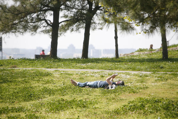 LETNJE TEMPERATURE ZA PRAZNIKE, SPREMITE SE ZA UŽIVANJE! Poznati meteorolog otkrio do kada će uživati na suncu!