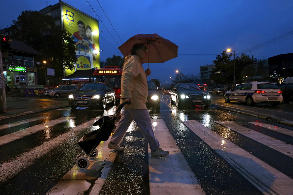 ISKORISTITE VIKEND PRED NAMA, JER NAM SLEDI OBRT: Kiša i zahlađenje stižu u OVAJ DEO Srbije, biće i JAKOG VETRA!