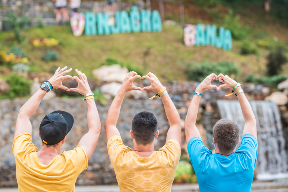 Lovefest poslao emotivnu poruku zbog koje ćete poželeti da ste u Vrnjačkoj Banji: Od danas smo svi ponovo zajedno!