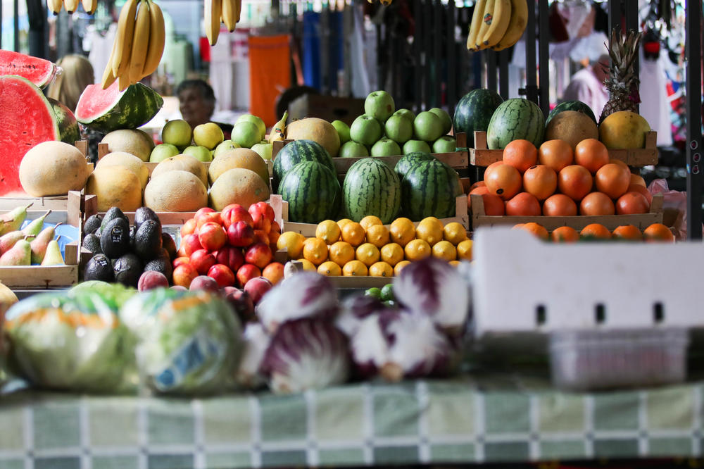 MANDARINE DIGLI NA 220, A POMORANDŽE NA 180 DINARA: Novosađani bi baš da se OPARE tokom VANREDNOG STANJA