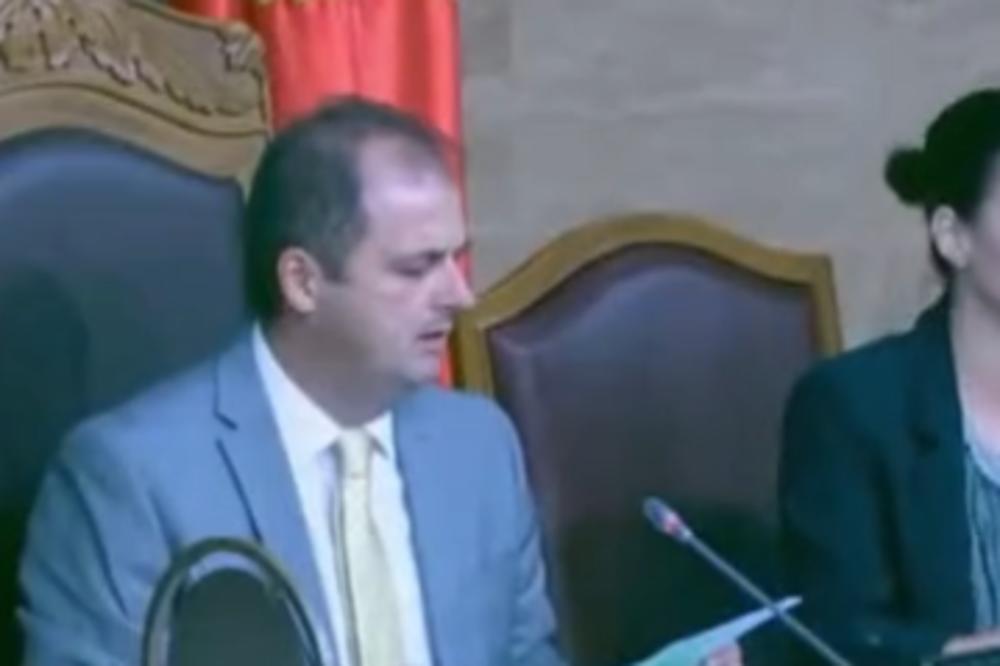 POSLANICI, MIRDITA! Skupština Crne Gore otvorena na ALBANSKOM JEZIKU, odmah se POBUNIO jedan poslanik!