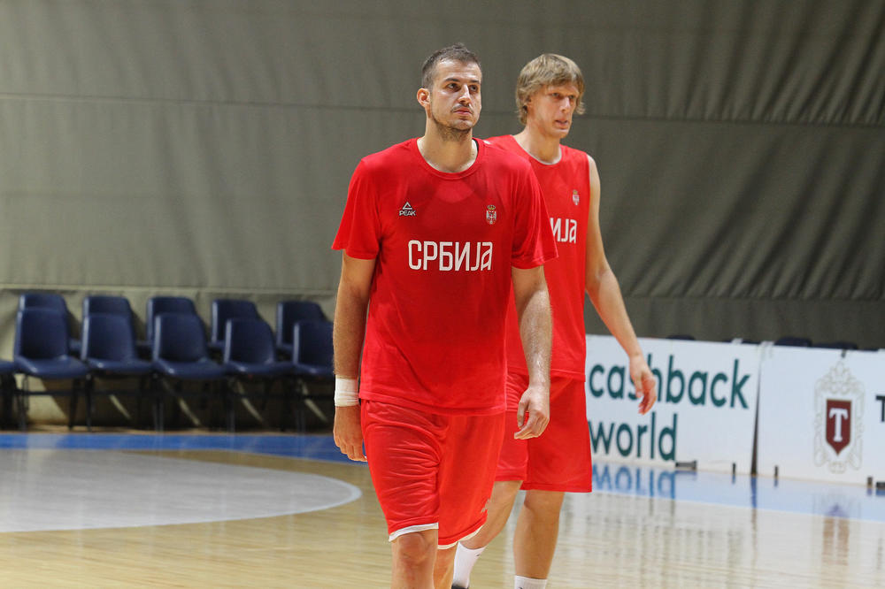 JOKIĆ JESTE SUPERSTAR, ALI...Nemanja Bjelica otkrio tajnu srpske reprezentacije!