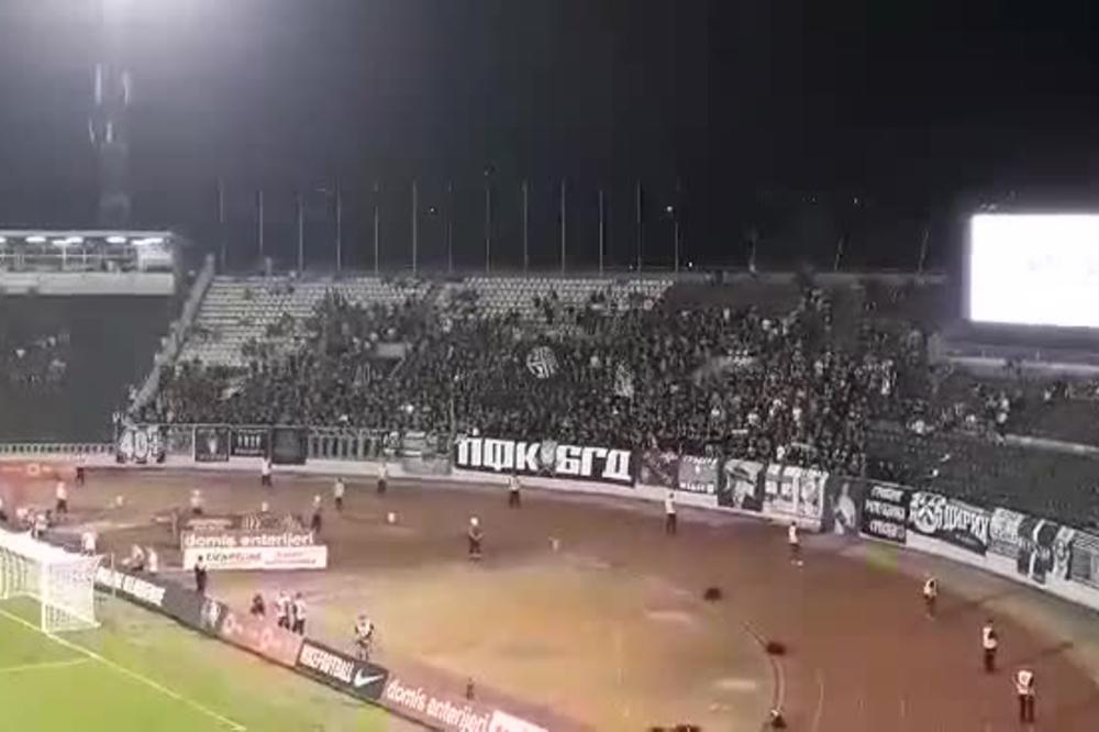 GROBARI NE ODUSTAJU: Prvo skandiranje koje se čulo u Humskoj u novoj sezoni bilo je posvećeno upravi Partizana!