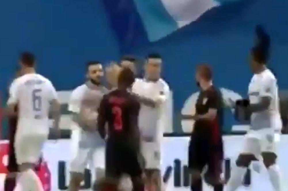NEVIĐENI HAOS NA UTAKMICI: Sudija pogođen topovskim udarom u glavu pred penale, opšta tuča navijača!