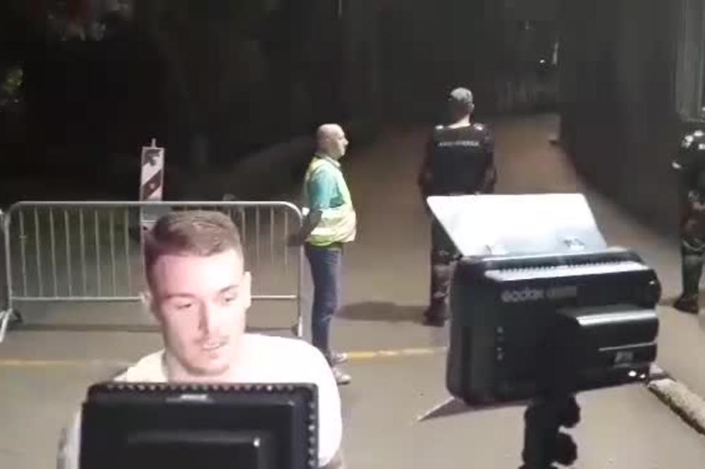 TO JE BRE POLU-RAGBI! GAZE, PLJUJU, UDARAJU GLAVOM I LAKTOVIMA: Oni nisu za 180 minuta imali nijednu akciju!