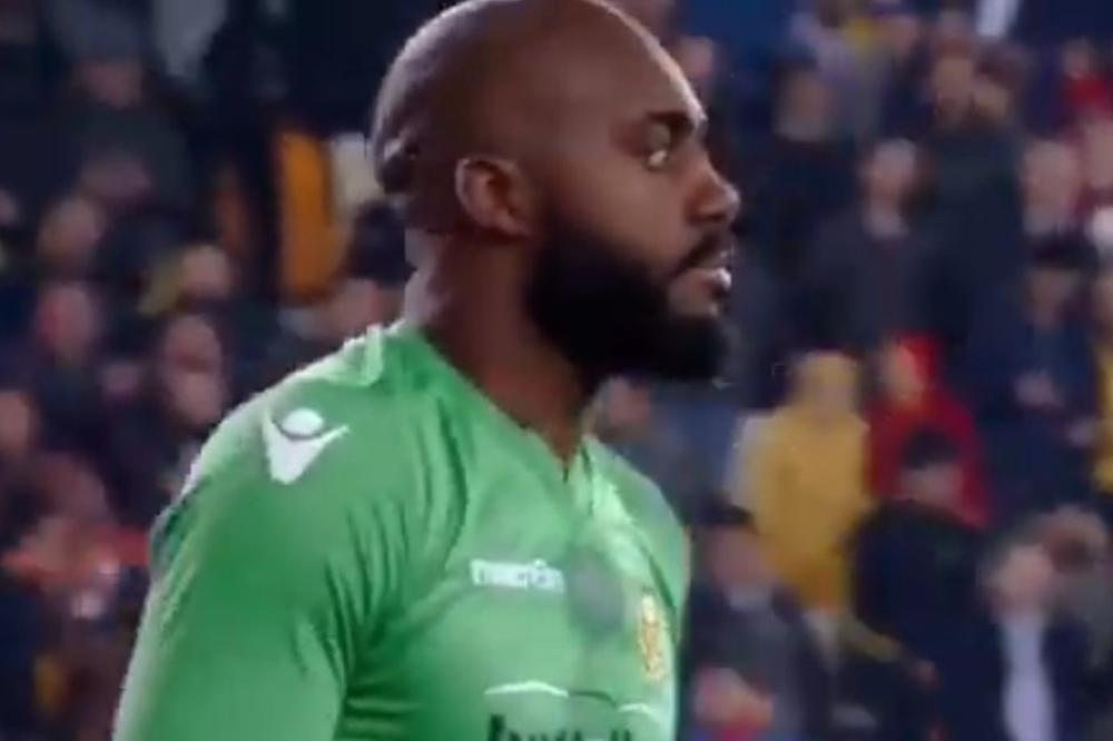 GOLMAN PROTIVNIKA PARTIZANA PLAKAO KAO KIŠA ZBOG RASISTA: Ušao je u svlačionicu i suze nisu prestajale!