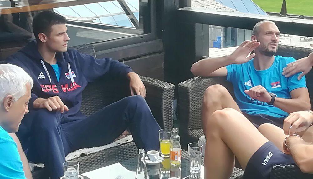 Nikola Jovanović sa Markom Simonovićem na pripremama reprezentacije