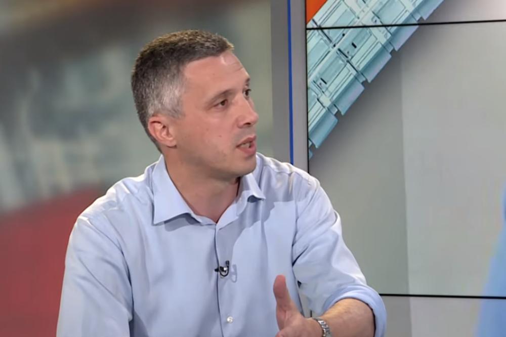 AKO SE DS IZJEDNAČI S LJOTIĆEVCIMA, ONDA I PREDLOG BOŠKA OBRADOVIĆA IMA SMISLA: Bato Jugović opleo po Dverima