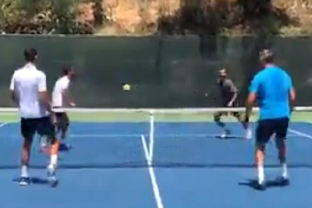 ĐOKOVIĆ I IVANIŠEVIĆ POKAZALI ZAVIDNO UMEĆE: Šampioni u tenisu, ali i u čuvenim "kockicama"!