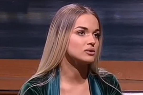 TEODORI DŽEHVEROVIĆ DEČKO BRANIO DA URADI OVU OPERACIJU: Pevačica je o ovome DUGO ĆUTALA!