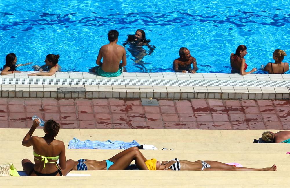 Završena sezona kupanja na kupalištima u Srbiji: Mnogi i dalje koriste lepo vreme, ali jednu stvar morate znati!