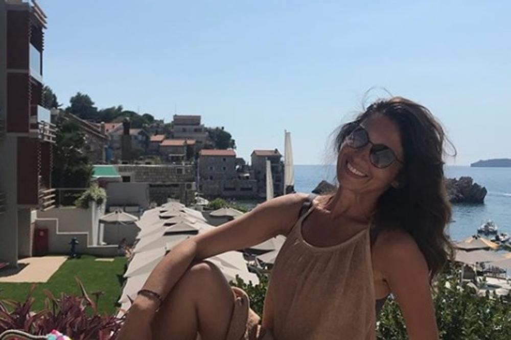 VODITELJKA UMALO DA SE UGUŠI USRED RESTORANA: Sanja Marinković doživela PRAVU DRAMU na moru! Lekari hitno reagovali