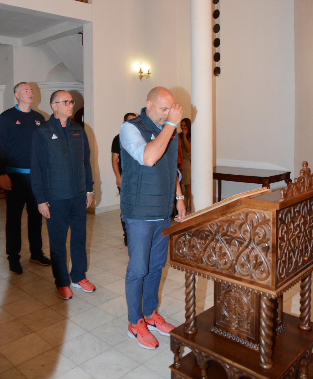 Saša Đorđević u manastiru Svetog Vasilija Ostroškog u Leposaviću