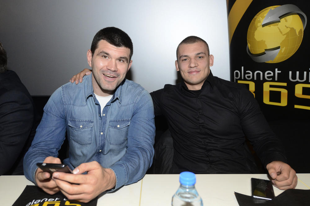 SRPSKI UFC BORAC OGORČEN ZBOG PORAZA: Sudija ga ubeđivao da ne nastavi borbu da bi me diskvalifikovao!