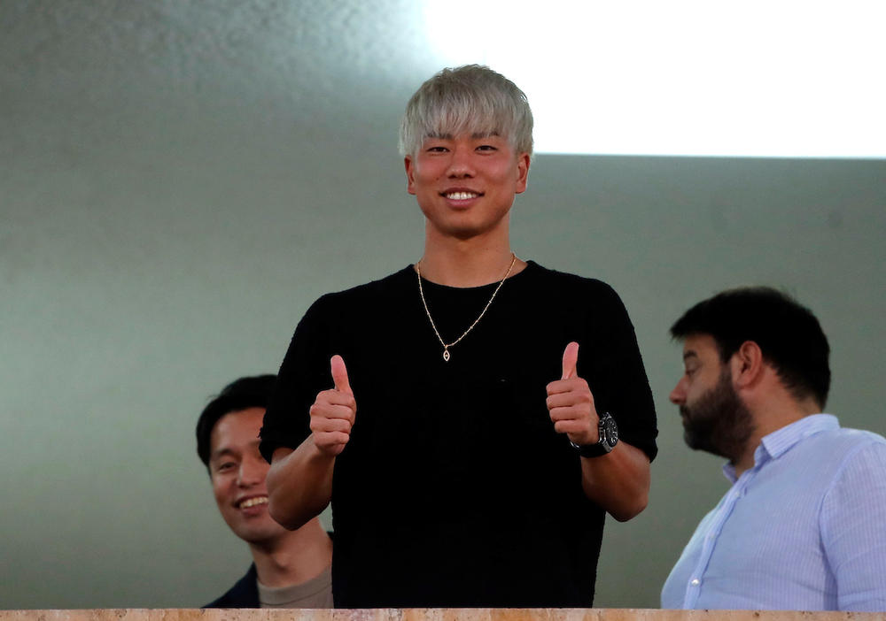 Takuma Asano će sigurno biti na terenu, makar u drugom poluvremenu