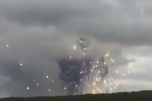 DŽINOVSKA EKSPLOZIJA U RUSIJI: Počela je velika EVAKUACIJA STANOVNIŠTVA! (VIDEO)