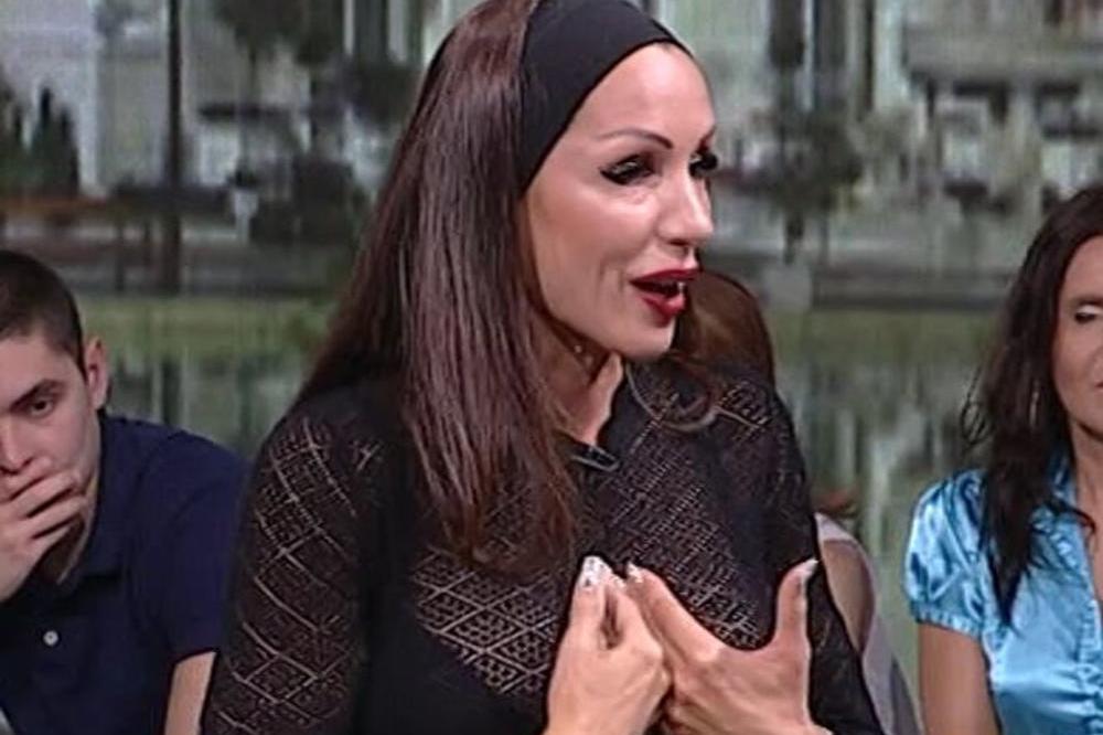 STANIJIN MARKO ŠALJE PORUKE LJUBINOM DEČKU?! Raskrinkan OMILJENI rijaliti par!