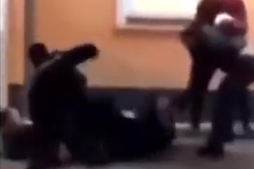 IZUDARALI GA I OSTAVILI NASRED ULICE! Strašan incident u prokupačkom selu, čovek zadobio jezive povrede