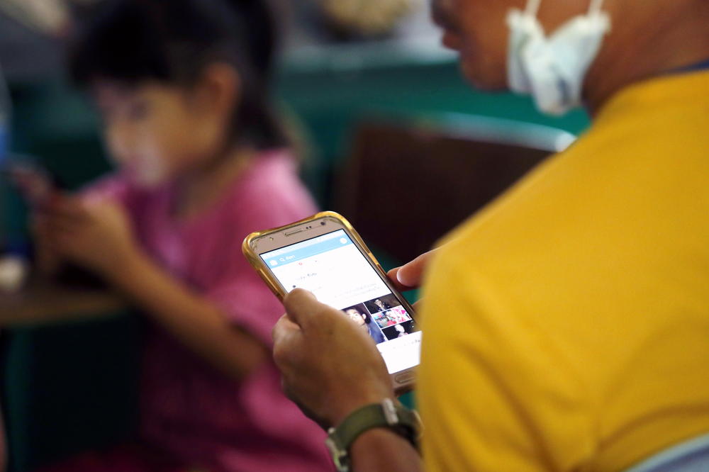 DEČAK (5) PRIJAVIO OCA POLICIJI: Mali je video tatu kako radi nešto NEZAKONITO, i odmah pozvao čuvare reda!