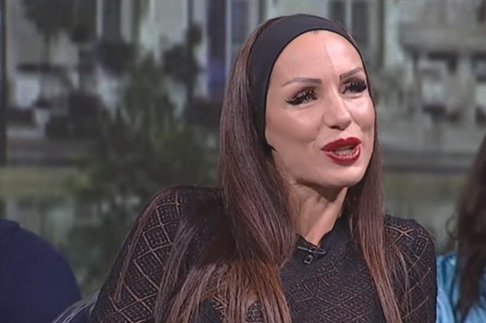 PRAVO SA OPERACIONOG STOLA U EMISIJU! Ljuba se OPET podvrgla ESTETSKOJ HIRURGIJI a evo ŠTA je ovoga puta KORIGOVALA