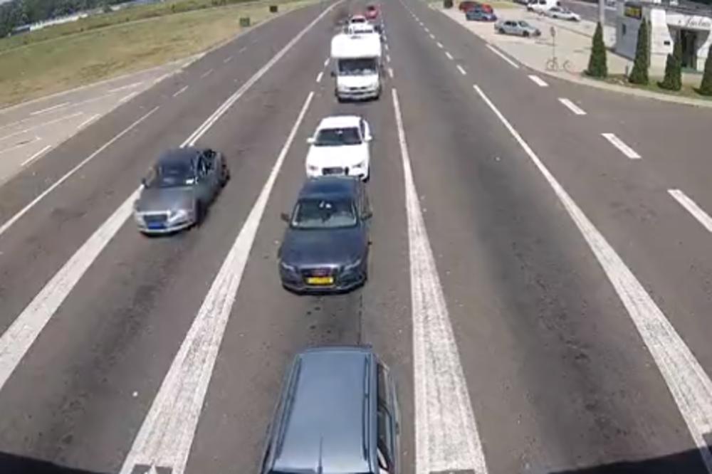 SAOBRAĆAJ NA DEONICI PEČENJEVCE-PREDEJANE JE OBUSTAVLJEN: Zbog odrona, javljaju iz Puteva Srbije!