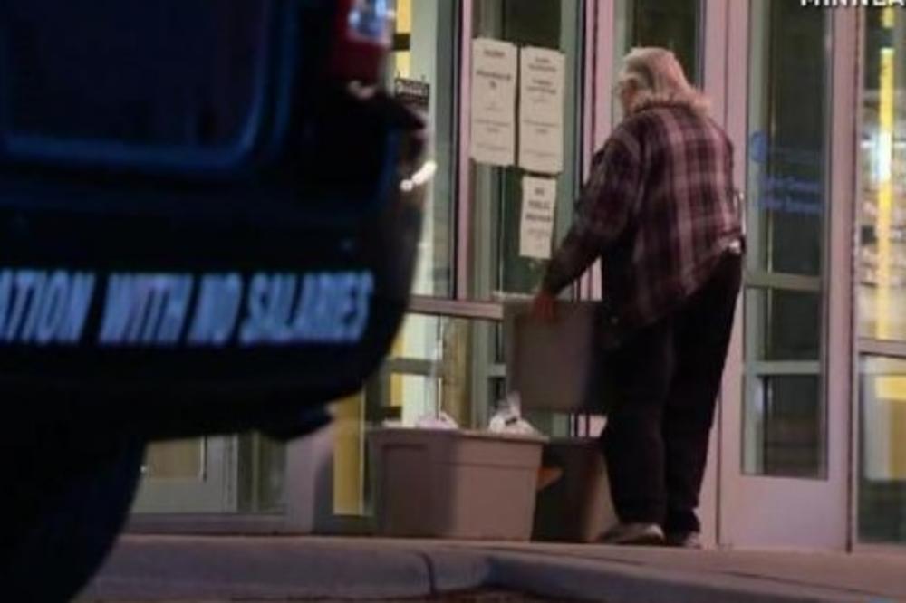 U NJEGOVOJ KUĆI SE NALAZILO 17 ZAMRZIVAČA: Ono što je pronađeno unutra je ŠOKIRALO sve! (VIDEO)