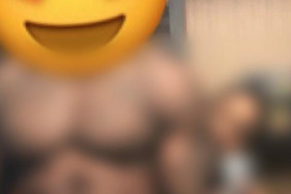 NA TVITERU JE SLUČAJNO NALETELA NA SELFI NEPOZNATE DEVOJKE! Zbog 1 DETALJA je saznala da je DEČKO VARA SA NJOM