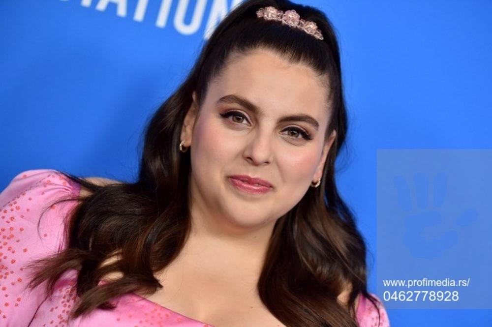 Bini Feldstin kao Monika Levinski  