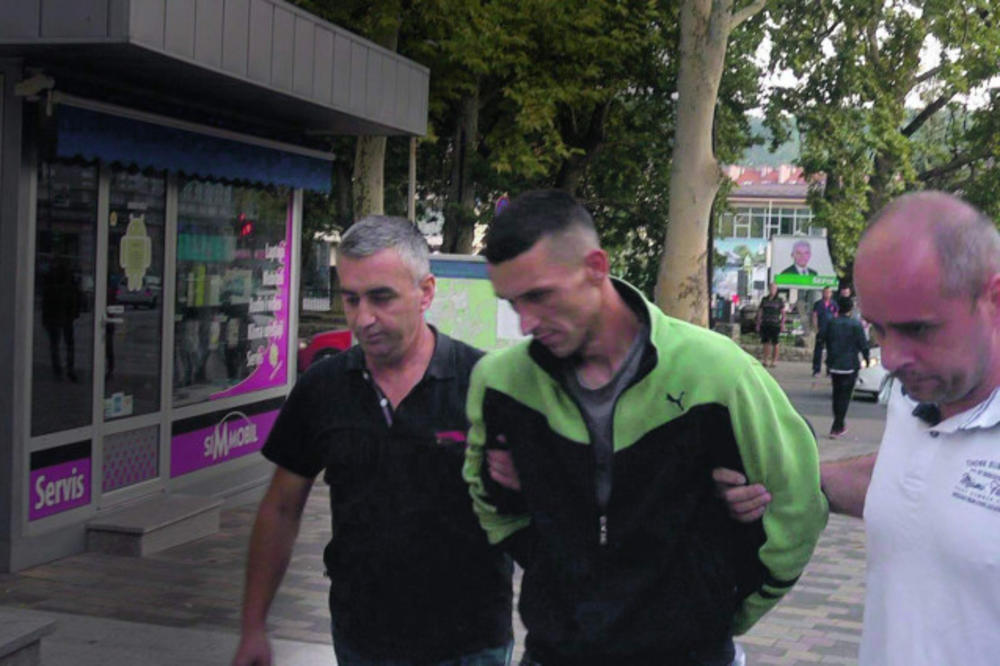 KANIBAL IZ BOSANSKE KRUPE I DANAS PLAŠI POJAVOM: Ubio majku pa je skuvao, evo gde je danas!