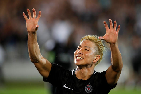 KAKAV IGRAČ, STRAŠAN IGRAČ! I BRZ KAO MUNJA: Asano na debiju za Partizan golom raspalio Grobare!