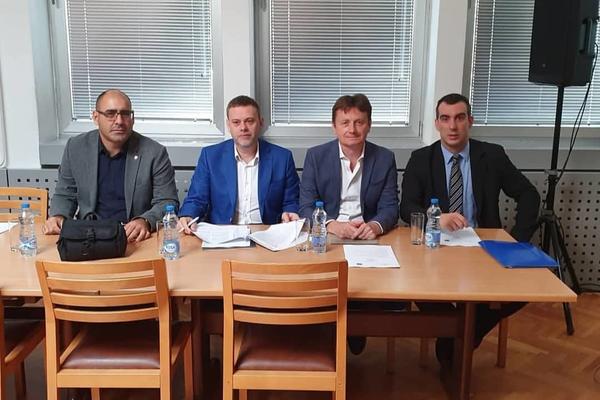 ZAVRŠEN DRUGI SASTANAK VLASTI I OPOZICIJE: Svi su došli, OSIM JEDNOG ČOVEKA!