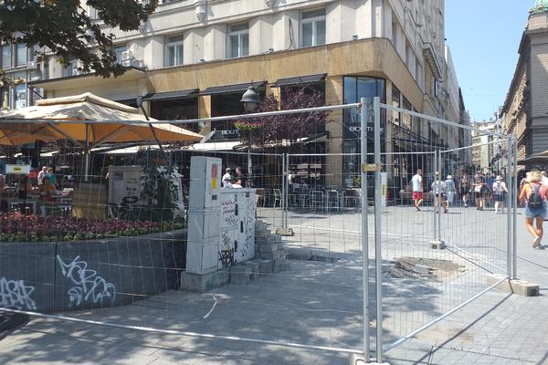 DA LI STE PROŠETALI NOVIM TRGOM REPUBLIKE? Nešto nedostaje! Mnoge stvari više neće biti tamo gde su nekad bile