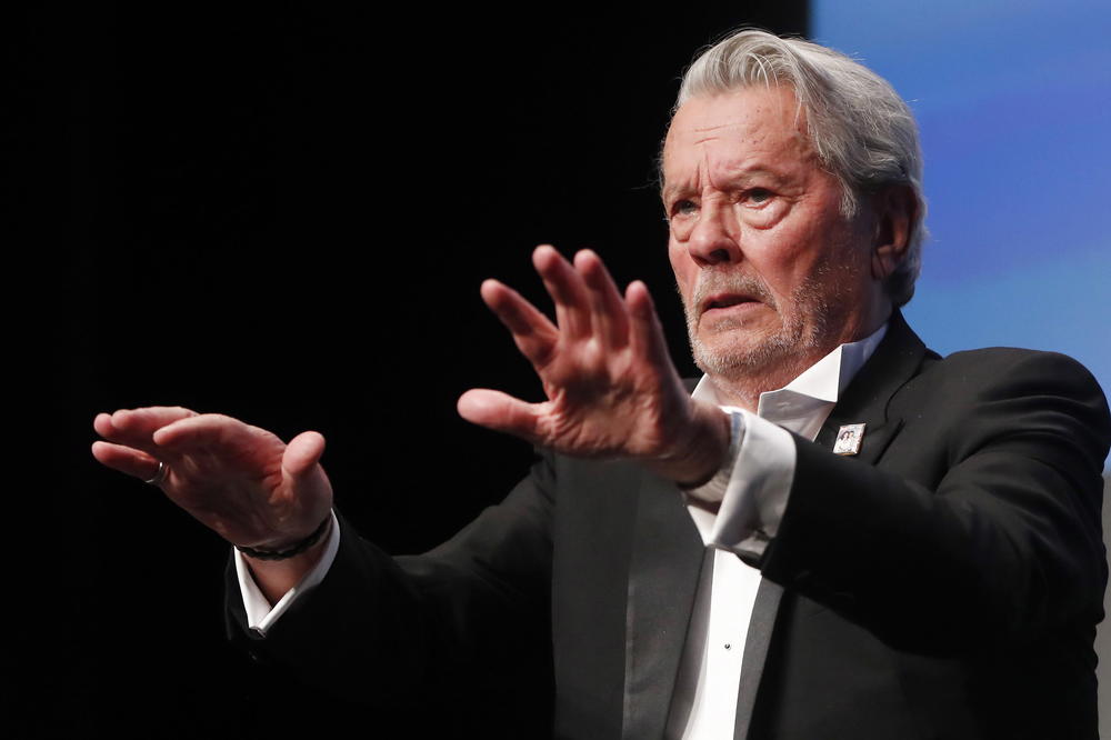 Žene su gubile glave za njim, a on jedva čekao da umre: Poslednja želja pred smrt Alena Delona lomi i najtvrđa srca