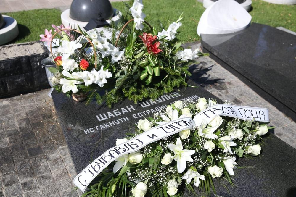 Ovaj čovek jedini nije došao na sahranu Šabanu Šauliću! Posle šest godina otkrio i zašto, svi će biti zatečeni