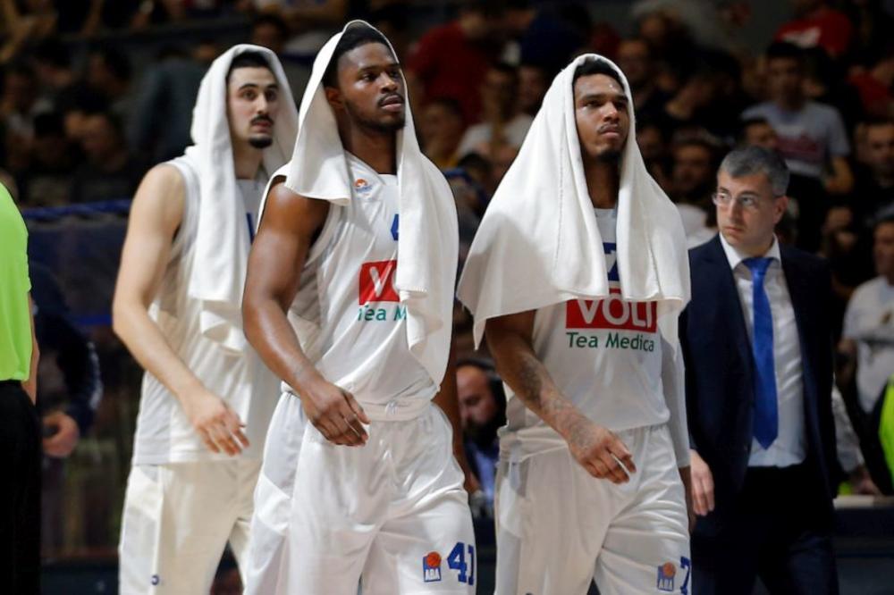 BIO JE ŽELJA PARTIZANA: Sad je dobio otkaz u klubu posle samo 2 nedelje!