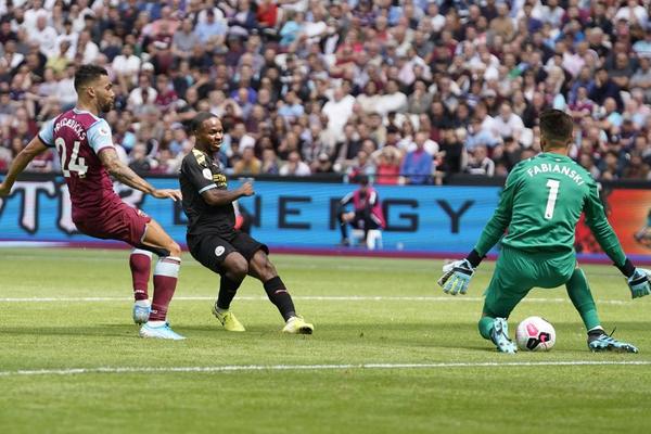 SITI ŠAMPIONSKI ZAGAZIO U NOVU SEZONU: Sterling za 45 minuta strpao 3 komada! Palasova nula, Totenhem obrnuo Vilu!