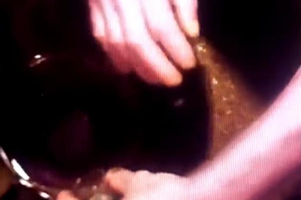 POSTAVILA JE KAMERE DA VIDI ŠTA JOJ MUŽ RADI: Kad je videla PREMRLA JE OD STRAHA i odmah zvala POLICIJU! (VIDEO)