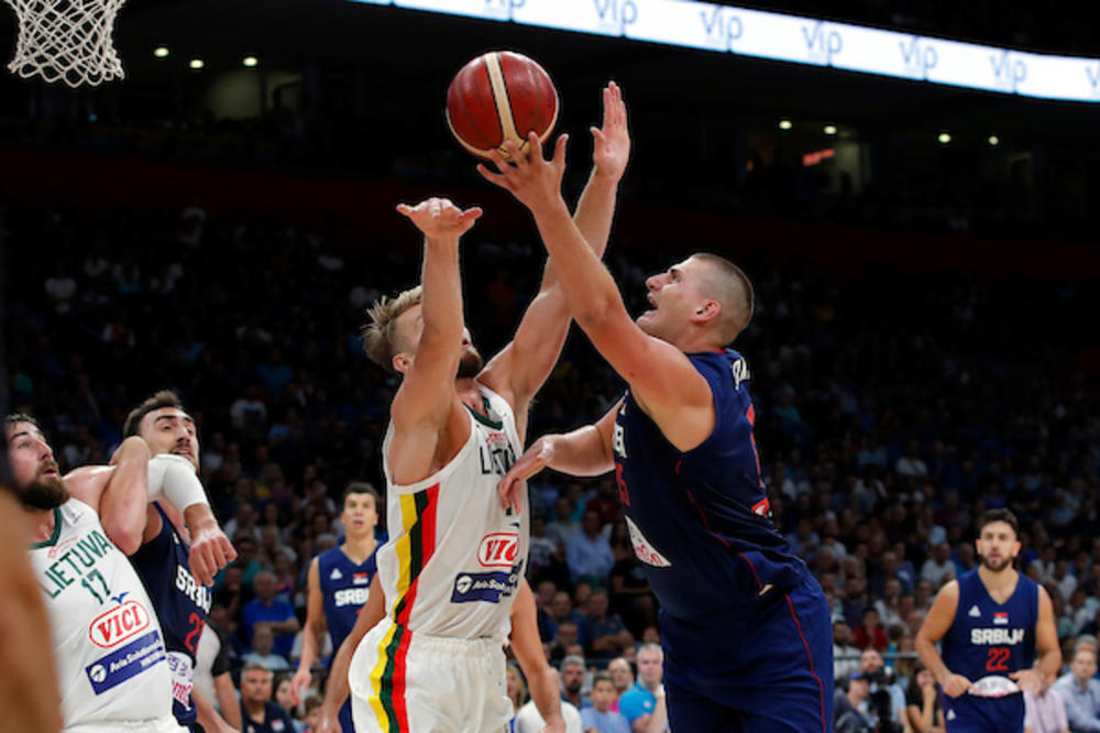 SRBIJA SKUPO PLATILA POBEDU PROTIV LITVANACA: Bogdan i Jokić slomili goste, ali sve zanima samo šta je s Teom!